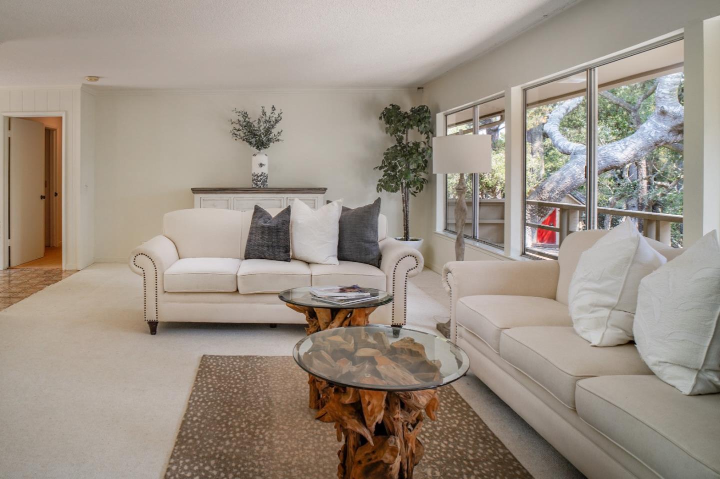 5 Forest Knoll Road Monterey, CA 93940 - Photo 12 of 26 Gallery Image 12