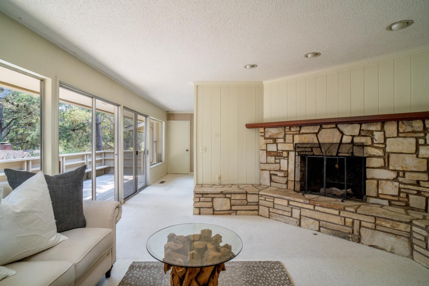 5 Forest Knoll Road Monterey, CA 93940 - Photo 14 of 26 Gallery Image 14