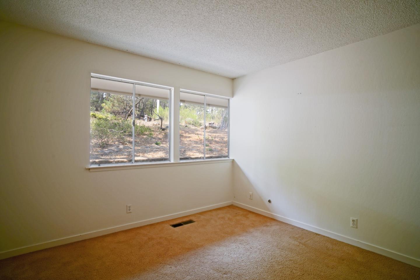 5 Forest Knoll Road Monterey, CA 93940 - Photo 22 of 26 Gallery Image 22
