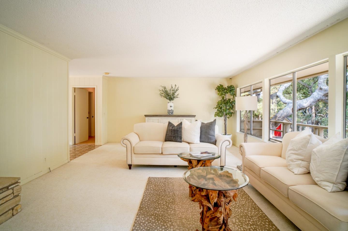 5 Forest Knoll Road Monterey, CA 93940 - Photo 4 of 26 Gallery Image 4