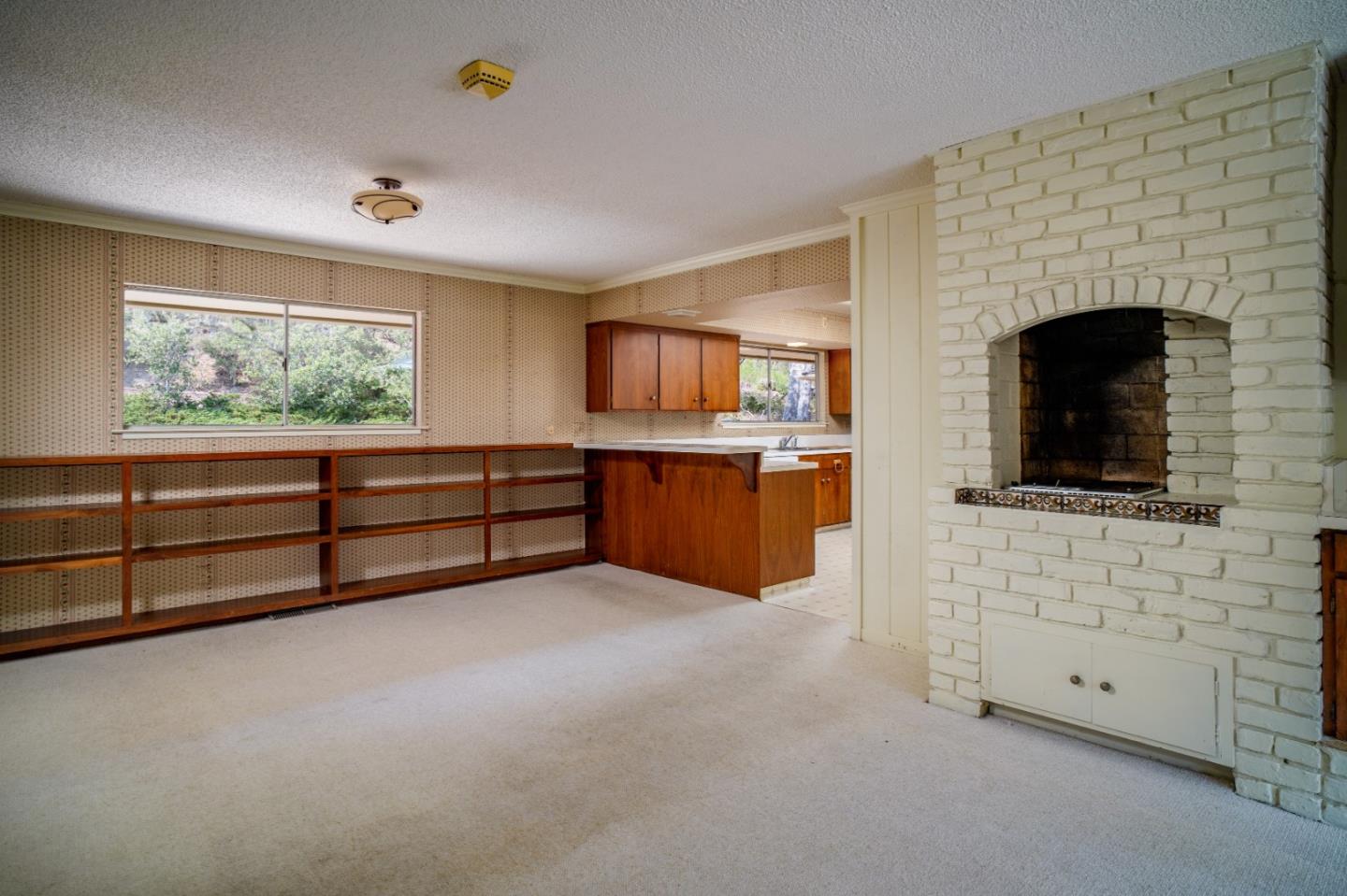 5 Forest Knoll Road Monterey, CA 93940 - Photo 6 of 26 Gallery Image 6