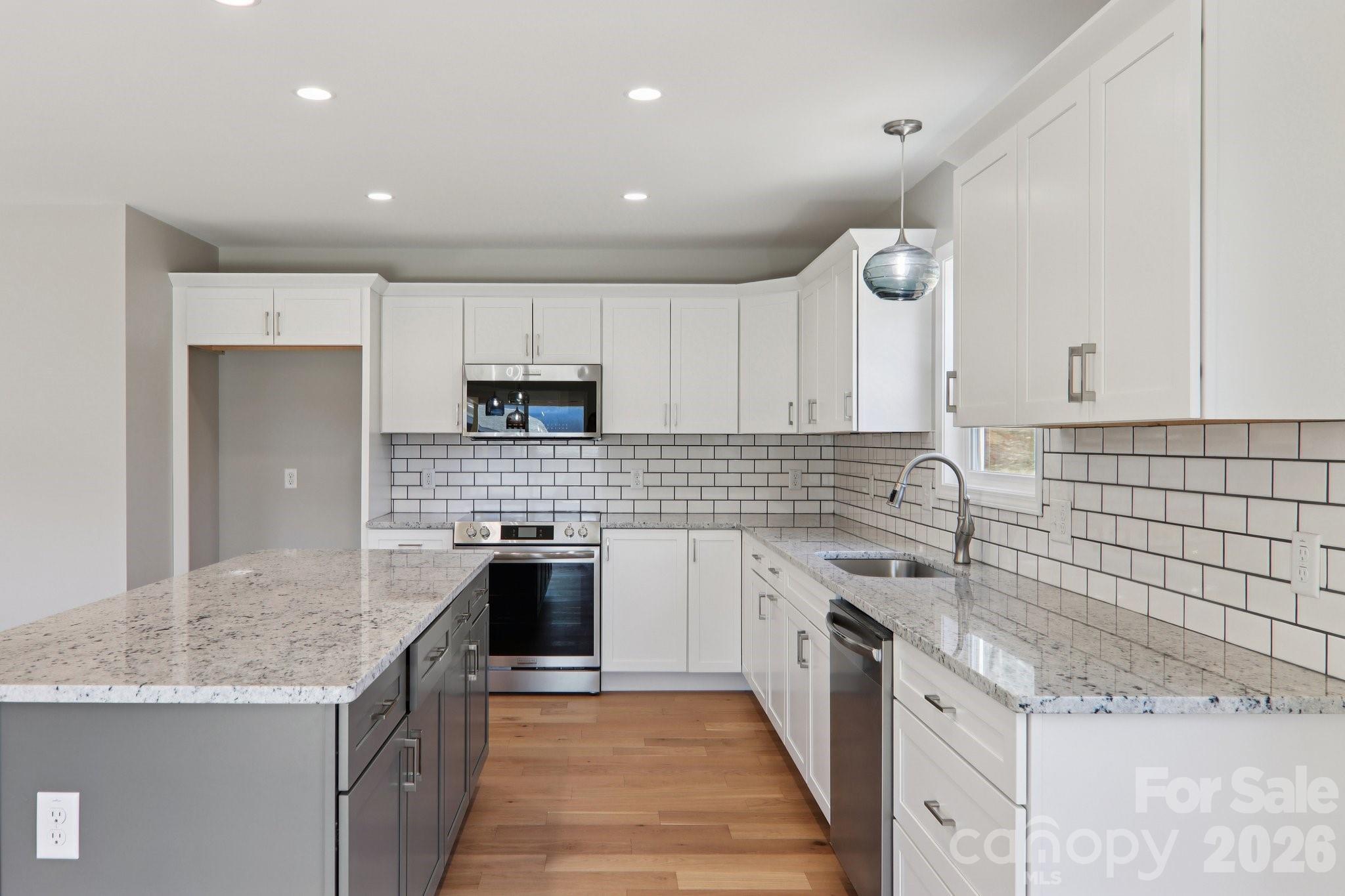 127 Lincoln Rdg Drive Candler, NC 28715 - Photo 14 of 31