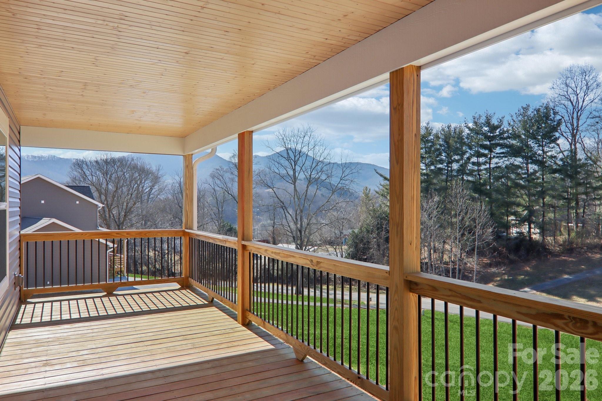 127 Lincoln Rdg Drive Candler, NC 28715 - Photo 5 of 31