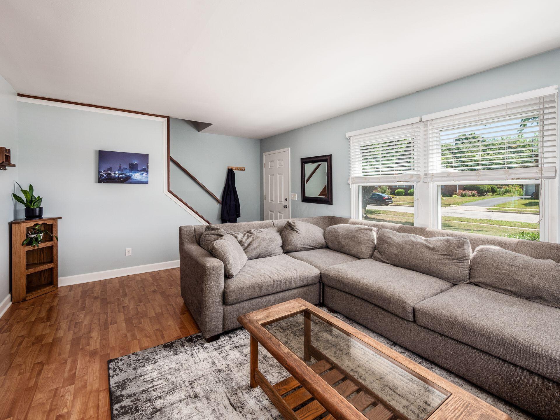 311 Topsfield Road Columbus, OH 43228 - Photo 13 of 48 Family Room