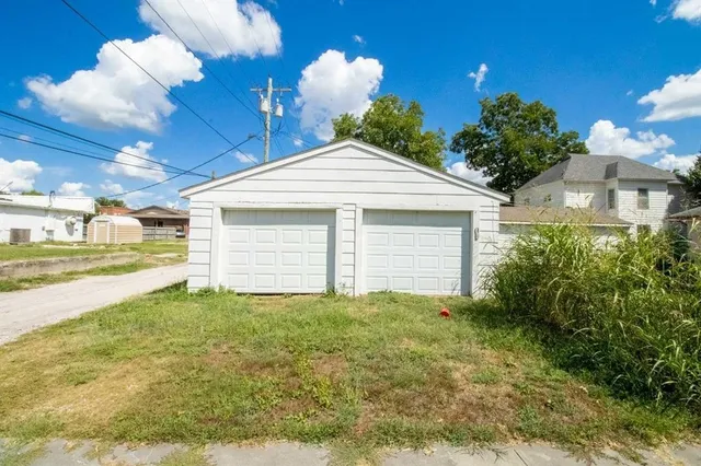 $69,900 | 822 Wisconsin Street, Neodesha, KS 66757