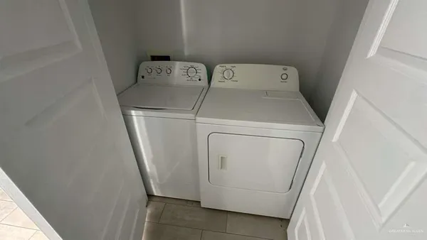 $875 | 3708 Valeria Street, Unit 3, Edinburg, TX 78541