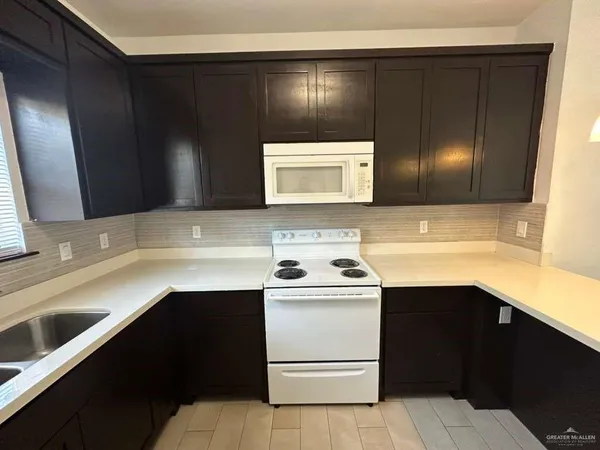 $875 | 3708 Valeria Street, Unit 3, Edinburg, TX 78541