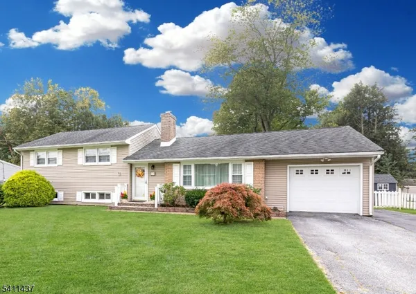 $624,900 | 100 Eyland Avenue, Succasunna, NJ 07876