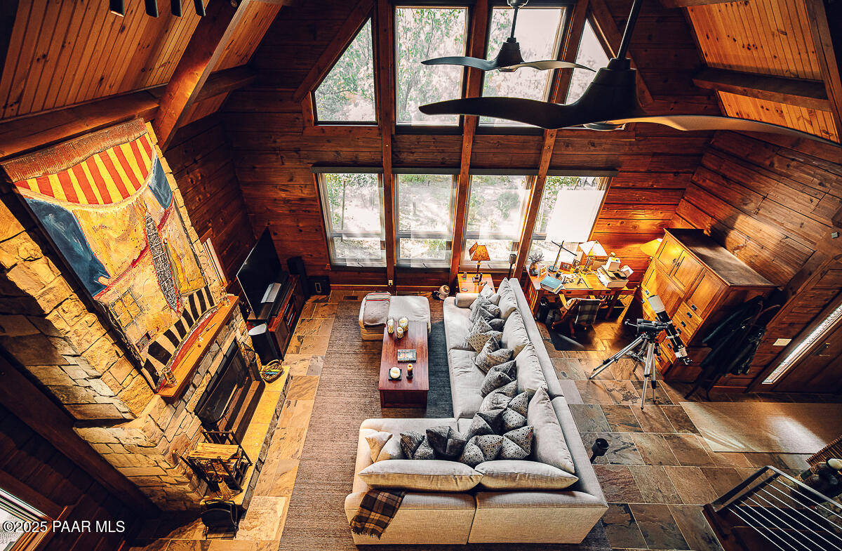 2505 East Old Miner Road Prescott, AZ 86303 - Photo 8 of 114 Living room