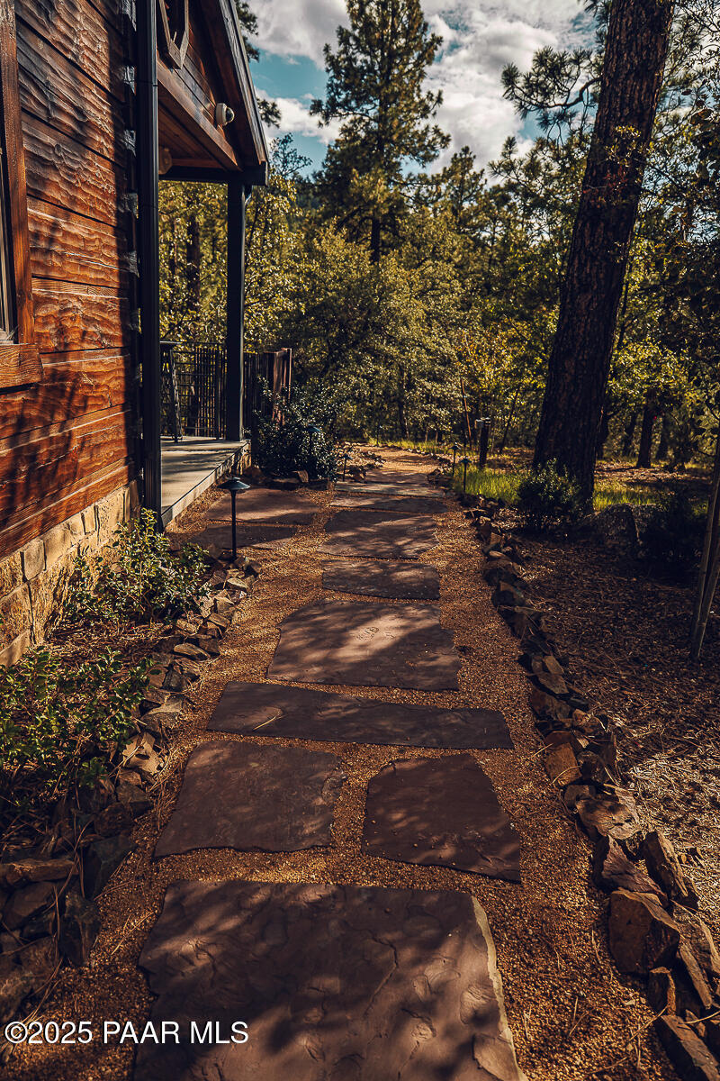2505 East Old Miner Road Prescott, AZ 86303 - Photo 95 of 114 Walking path