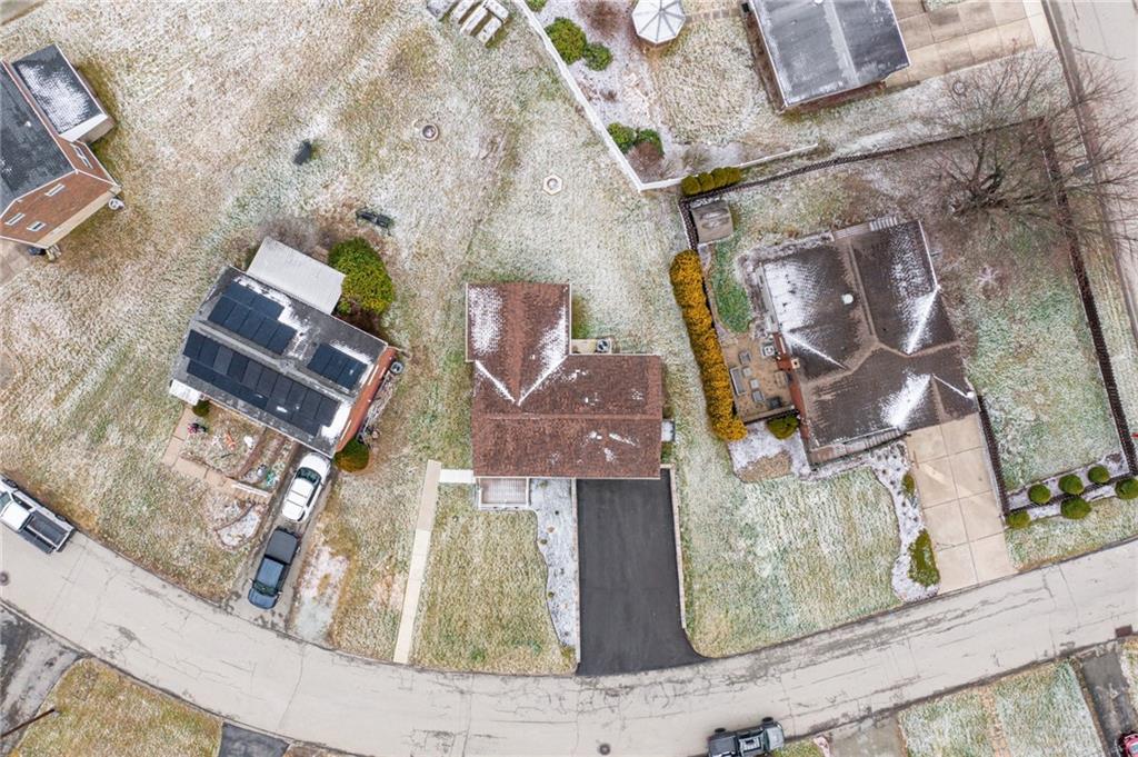 14031 Wayne Drive Irwin, PA 15642 - Photo 12 of 37