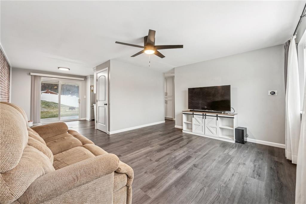 14031 Wayne Drive Irwin, PA 15642 - Photo 20 of 37