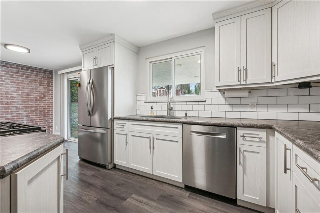 14031 Wayne Drive Irwin, PA 15642 - Photo 27 of 37