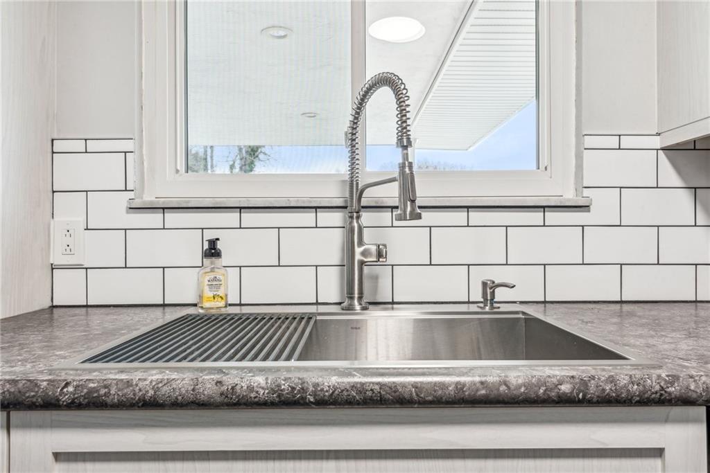 14031 Wayne Drive Irwin, PA 15642 - Photo 29 of 37