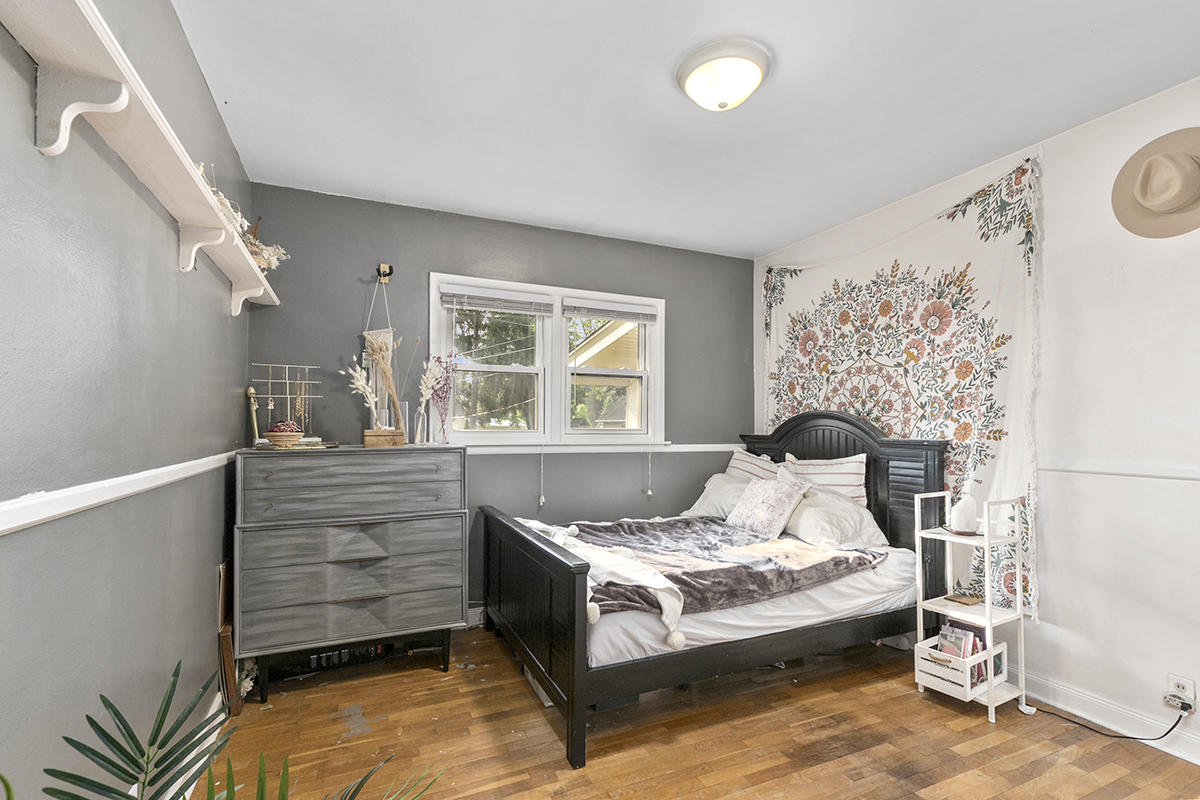 71 Lynden Road Holland, MI 49423 - Photo 11 of 20 IMG_1010