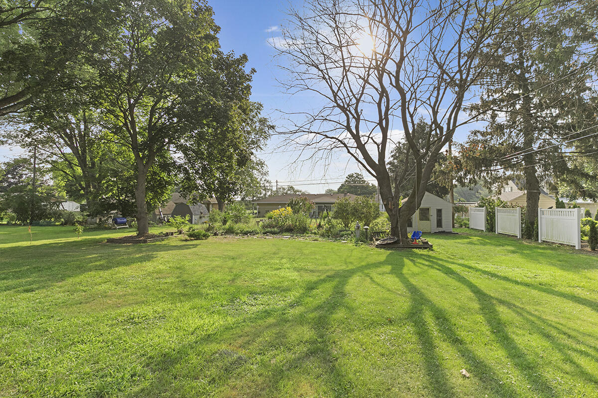 71 Lynden Road Holland, MI 49423 - Photo 19 of 20 IMG_1019