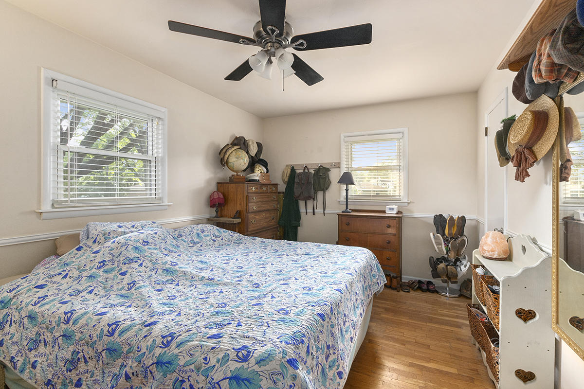 71 Lynden Road Holland, MI 49423 - Photo 10 of 20 IMG_1009