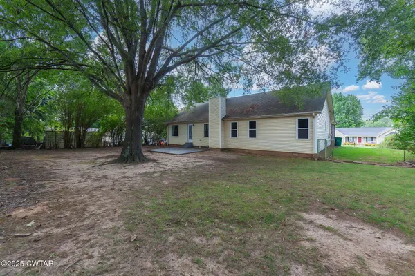 $266,000 | 78 Candlewick Drive, Jackson, TN 38305