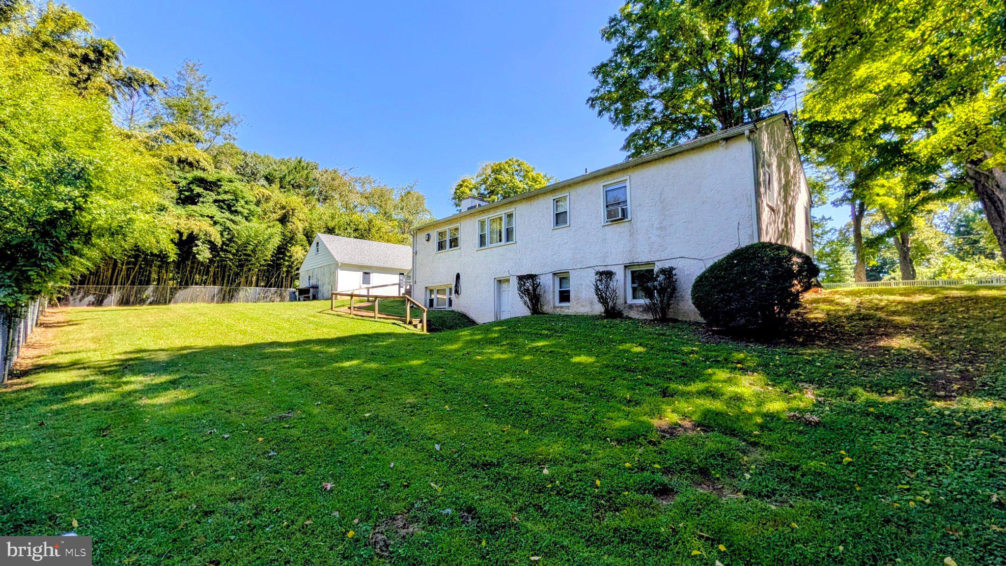 15 Locksley Road Glen Mills, PA 19342 - Photo 14 of 37 Gallery Image 14