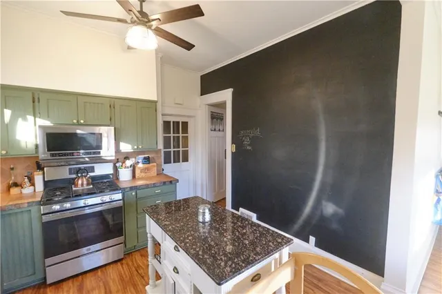 $325,000 | 305 West Jefferson Street, Pittsburg, KS 66762