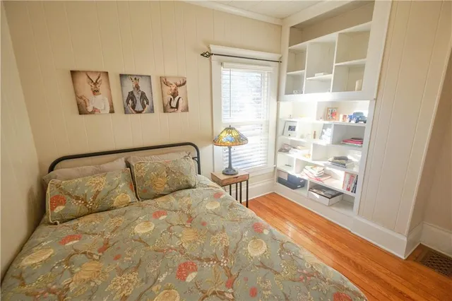 $325,000 | 305 West Jefferson Street, Pittsburg, KS 66762