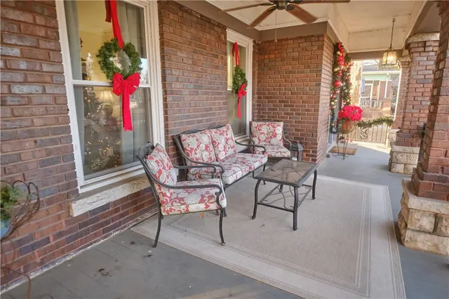 $325,000 | 305 West Jefferson Street, Pittsburg, KS 66762