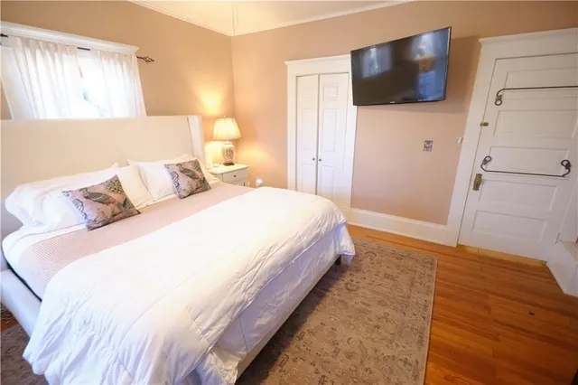 $325,000 | 305 West Jefferson Street, Pittsburg, KS 66762