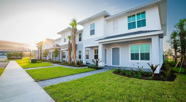 $2,751 | 10241 Southwest Newberry Avenue, Unit C2, Port St. Lucie, FL 34987