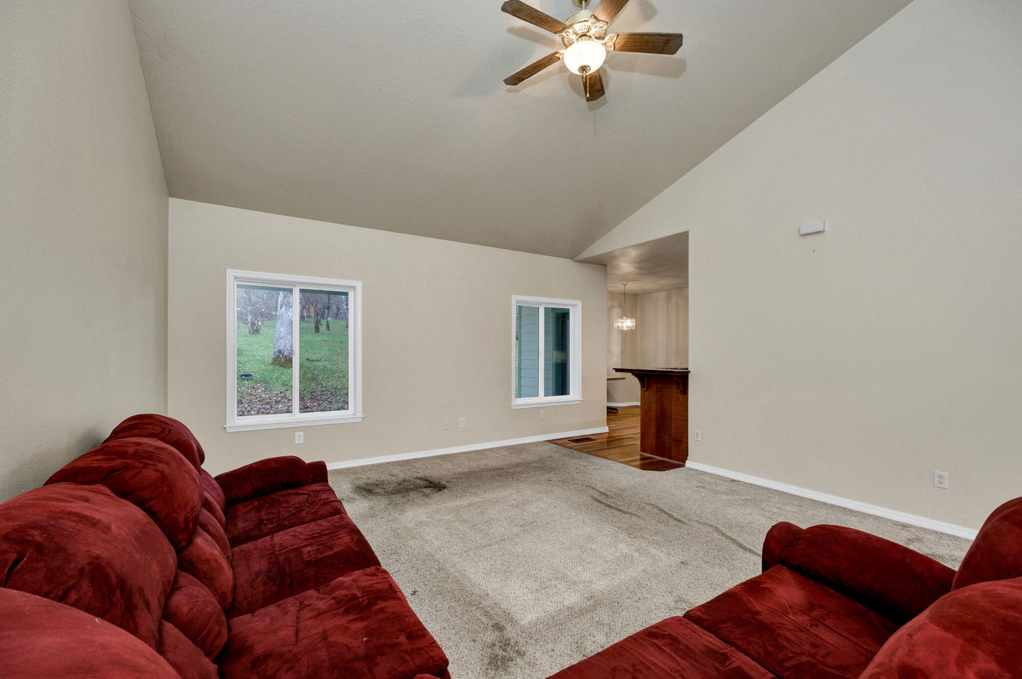 270 Rene Drive Shady Cove, OR 97539 - Photo 8 of 40 18-web-or-mls-RD (18)