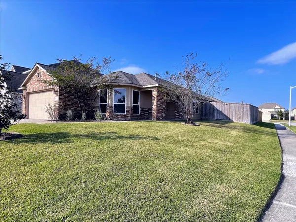 $2,250 | 9897 Expedition Trail, Conroe, TX 77385