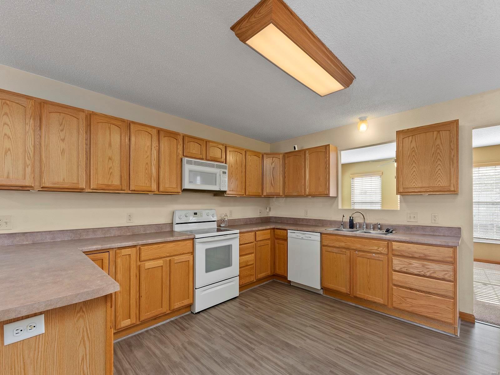 2242 Calgary Drive Shiloh, IL 62221 - Photo 14 of 36 Gallery Image 14