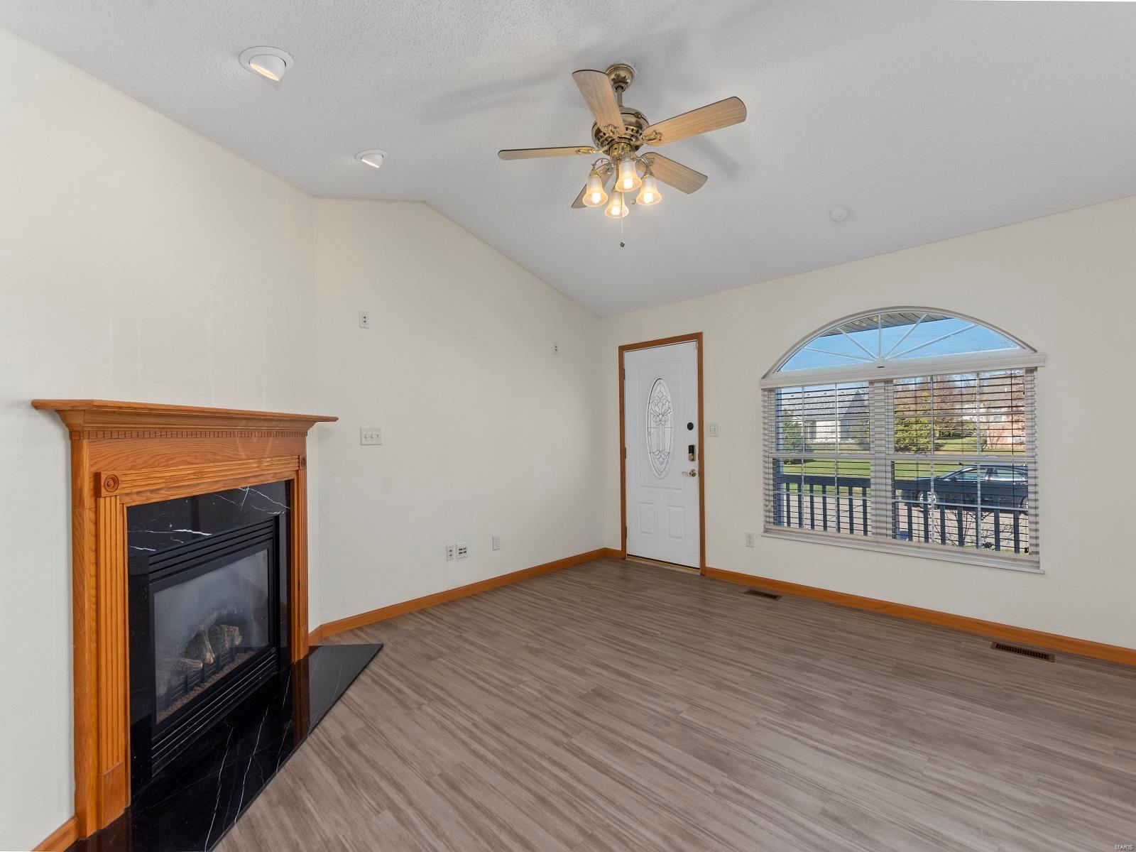 2242 Calgary Drive Shiloh, IL 62221 - Photo 8 of 36 Gallery Image 8
