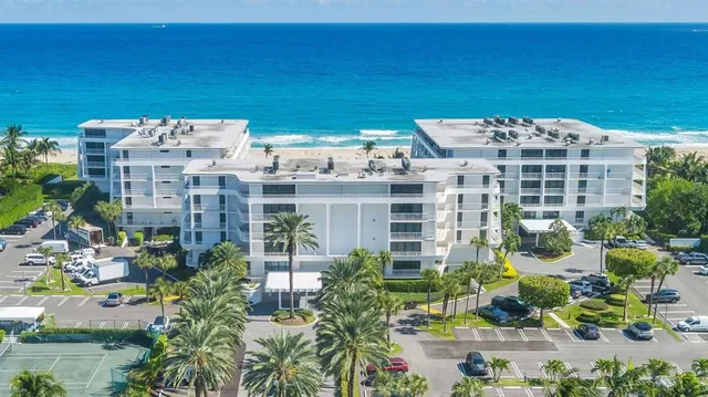 $2,095,000 | 2600 South Ocean Boulevard, Unit 306S, Palm Beach, FL 33480