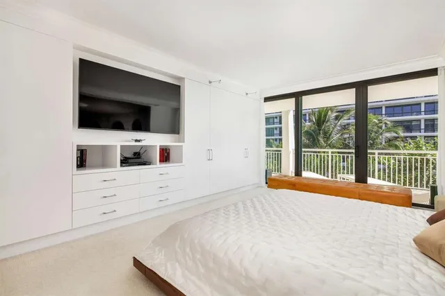 $2,095,000 | 2600 South Ocean Boulevard, Unit 306S, Palm Beach, FL 33480