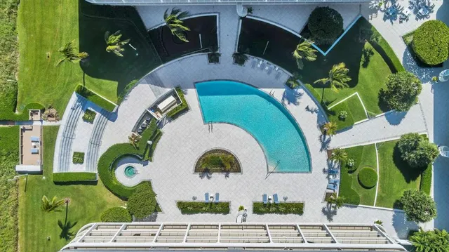 $2,095,000 | 2600 South Ocean Boulevard, Unit 306S, Palm Beach, FL 33480