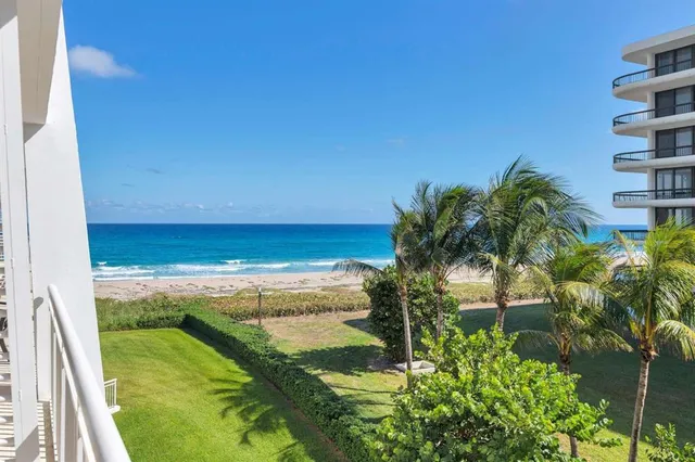 $2,095,000 | 2600 South Ocean Boulevard, Unit 306S, Palm Beach, FL 33480