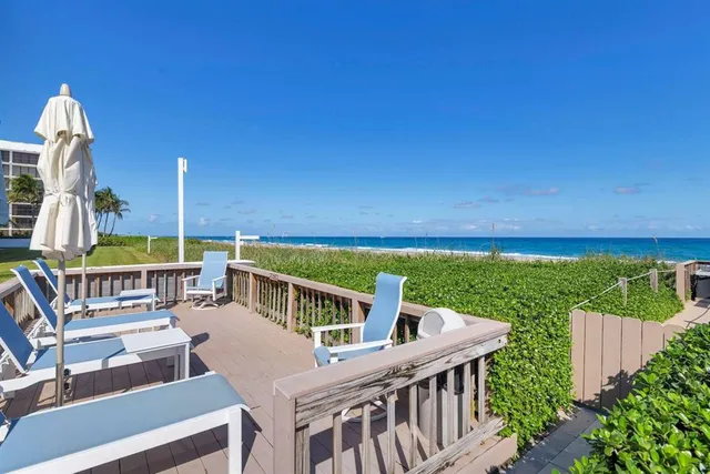 $2,095,000 | 2600 South Ocean Boulevard, Unit 306S, Palm Beach, FL 33480