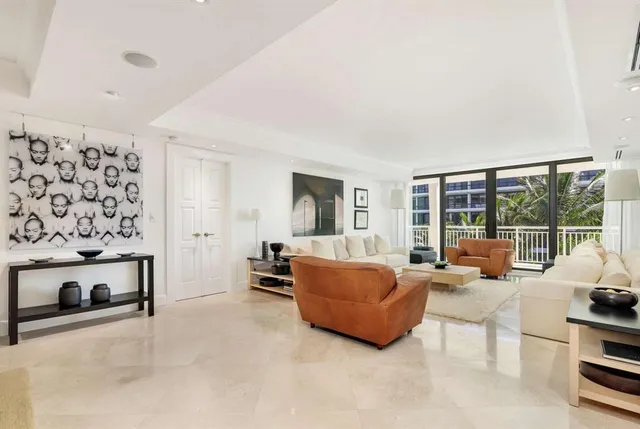 $2,095,000 | 2600 South Ocean Boulevard, Unit 306S, Palm Beach, FL 33480