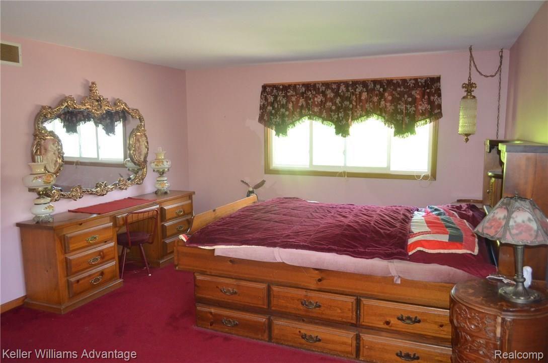 1387 South Gulley Road Dearborn, MI 48124 - Photo 17 of 32 Master Bedroom1.jpg