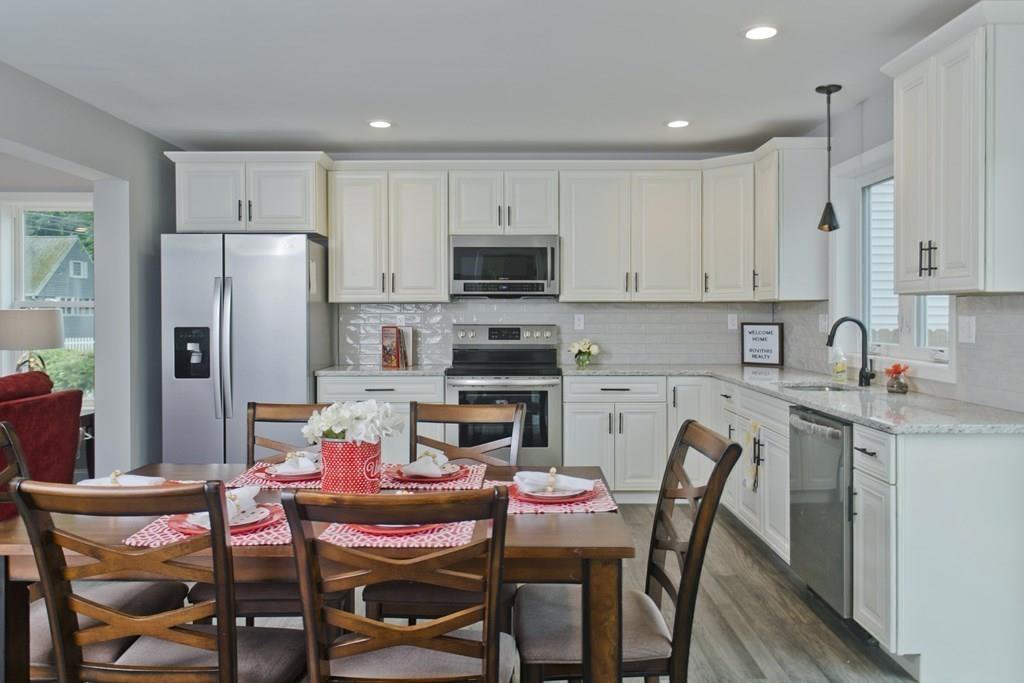 52 Canterbury Road Springfield, MA 01118 - Photo 13 of 42