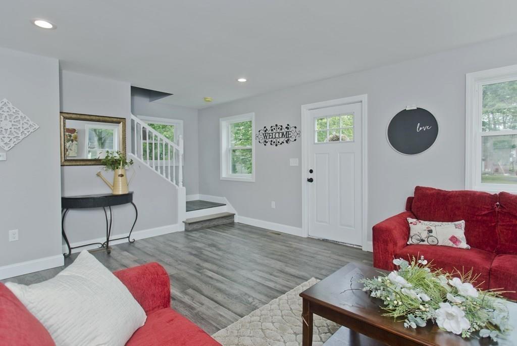 52 Canterbury Road Springfield, MA 01118 - Photo 22 of 42