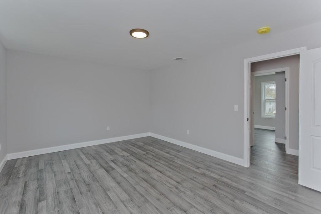 52 Canterbury Road Springfield, MA 01118 - Photo 33 of 42