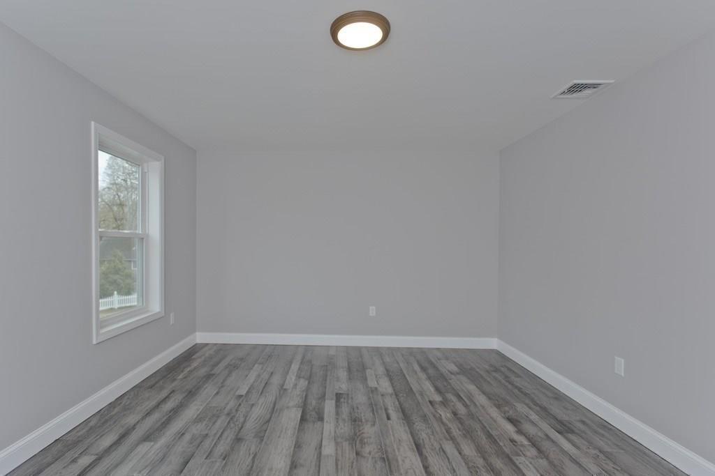 52 Canterbury Road Springfield, MA 01118 - Photo 34 of 42