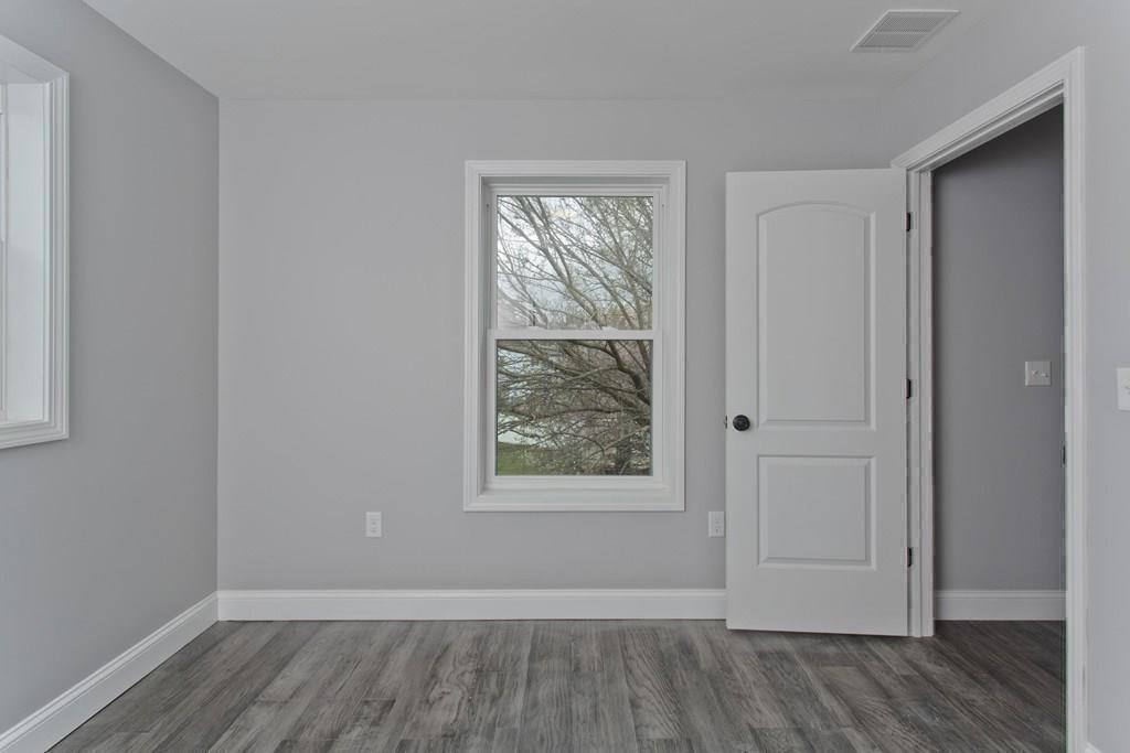 52 Canterbury Road Springfield, MA 01118 - Photo 35 of 42