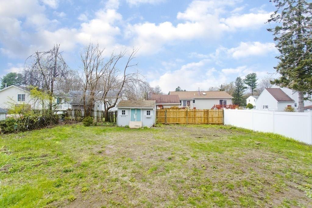 52 Canterbury Road Springfield, MA 01118 - Photo 39 of 42