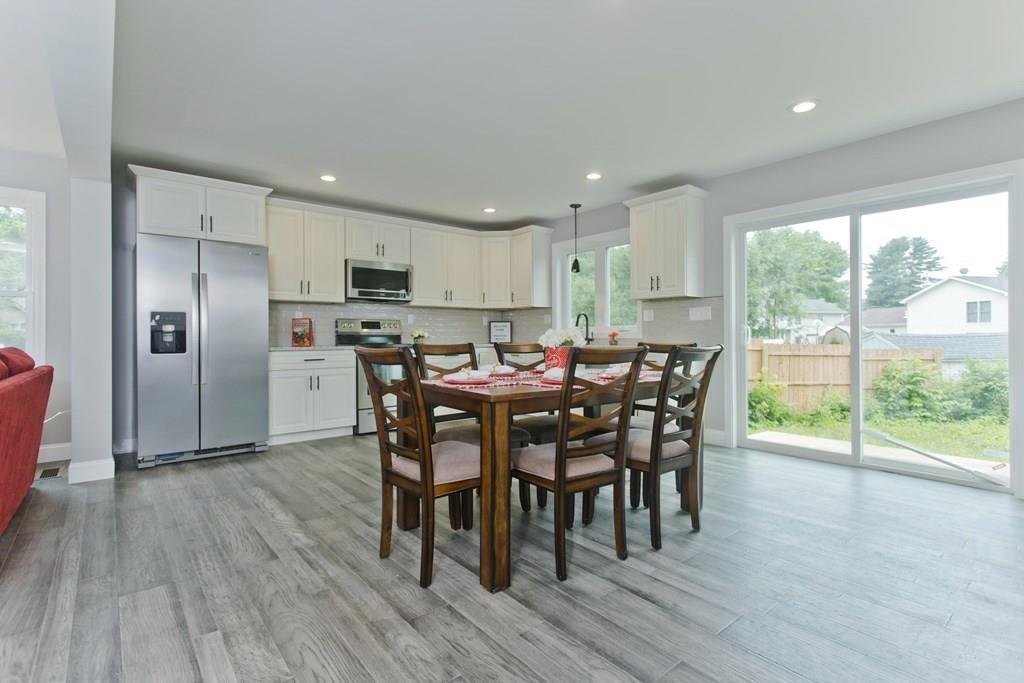 52 Canterbury Road Springfield, MA 01118 - Photo 7 of 42