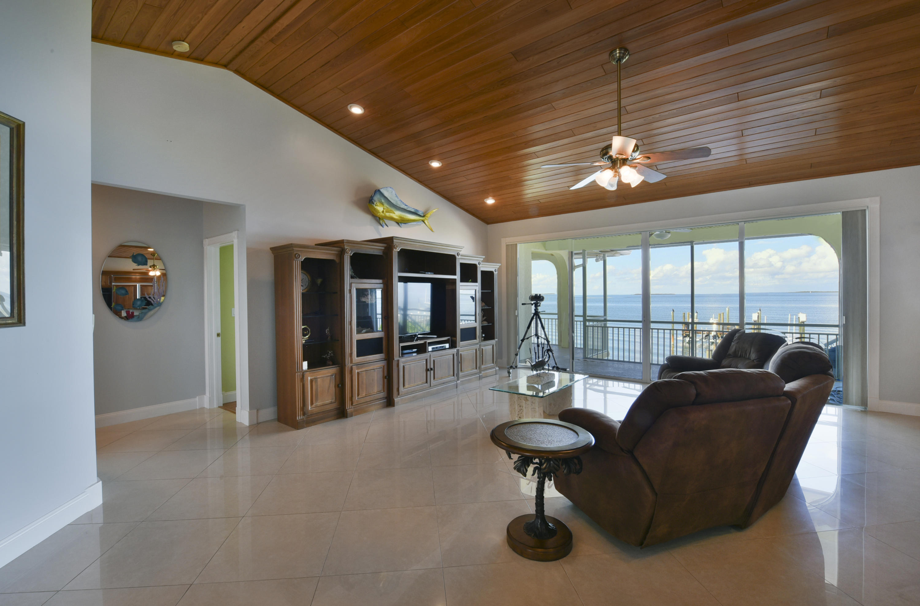 69 Mutiny Place Key Largo, FL 33037 - Photo 11 of 36 Cathedral Ceilings