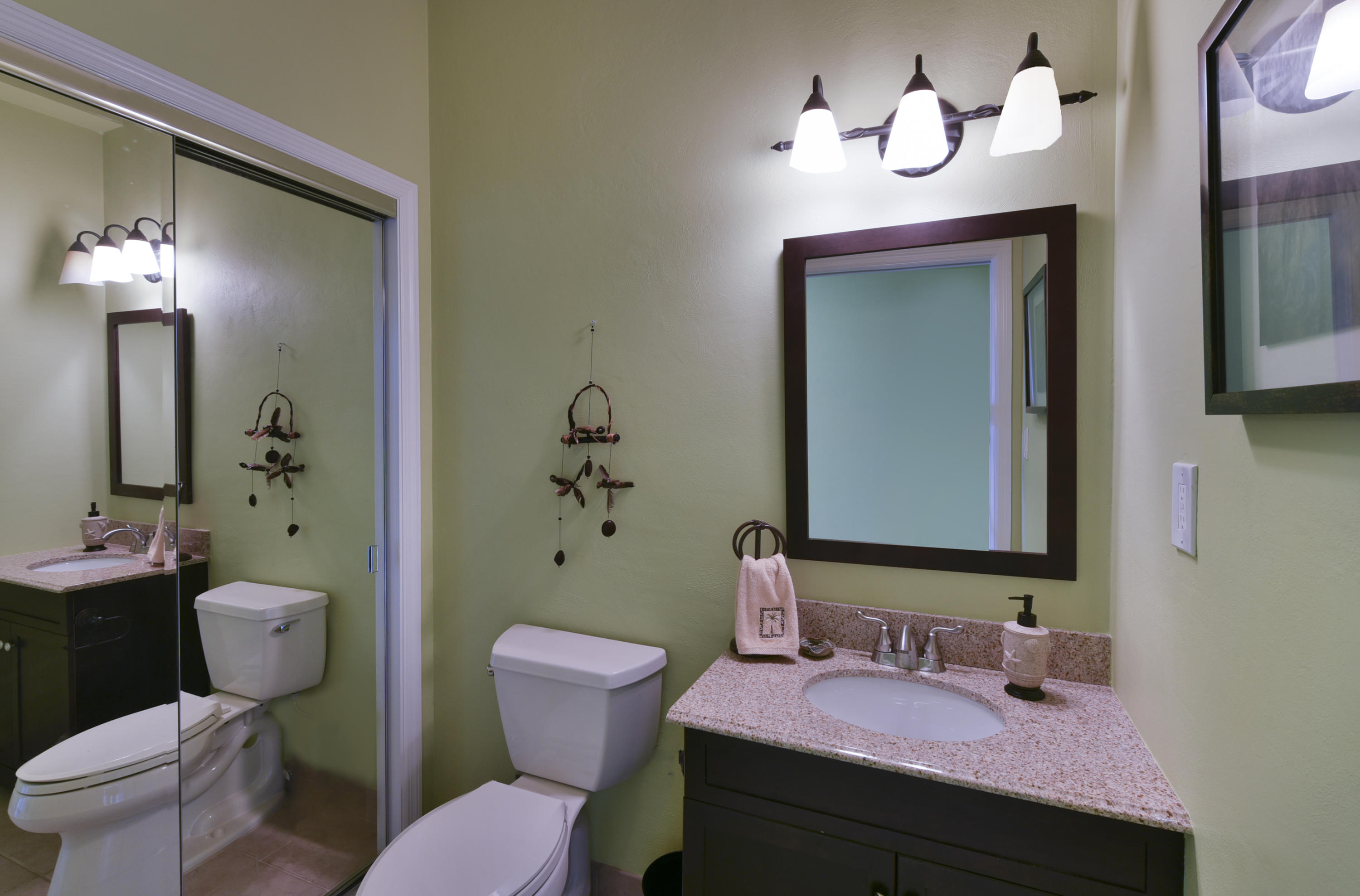 69 Mutiny Place Key Largo, FL 33037 - Photo 25 of 36 Bathroom