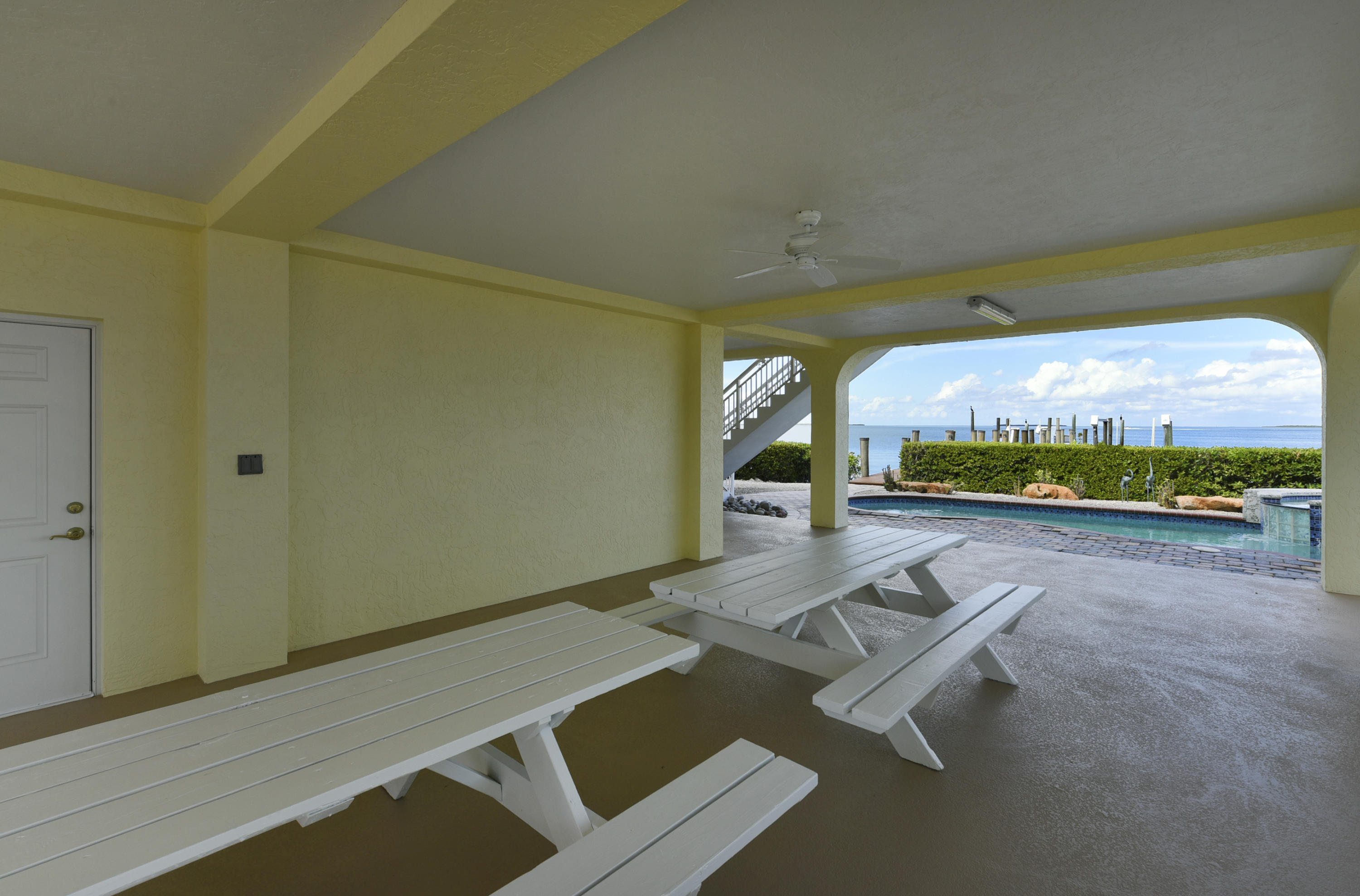 69 Mutiny Place Key Largo, FL 33037 - Photo 27 of 36 Pool side entertaining