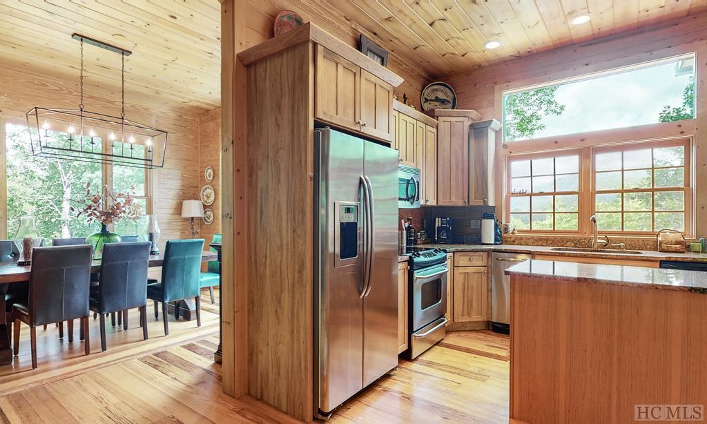 414 Deer Run Road Sapphire, NC 28774 - Photo 14 of 68 Gallery Image 14